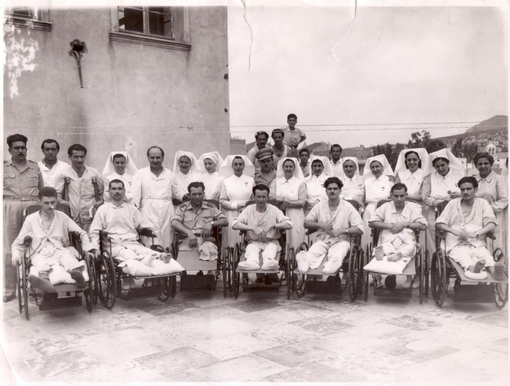 Ο Ελληνικός Ερυθρός Σταυρός τιμά τις ηρωίδες νοσηλεύτριες του Έπους του ΄40