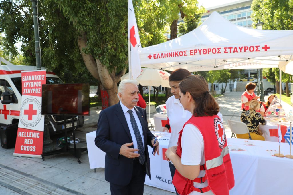 Ο Ελληνικός Ερυθρός Σταυρός διοργάνωσε μεγάλη δράση για τον Σακχαρώδη Διαβήτη στην Πλατεία Συντάγματος