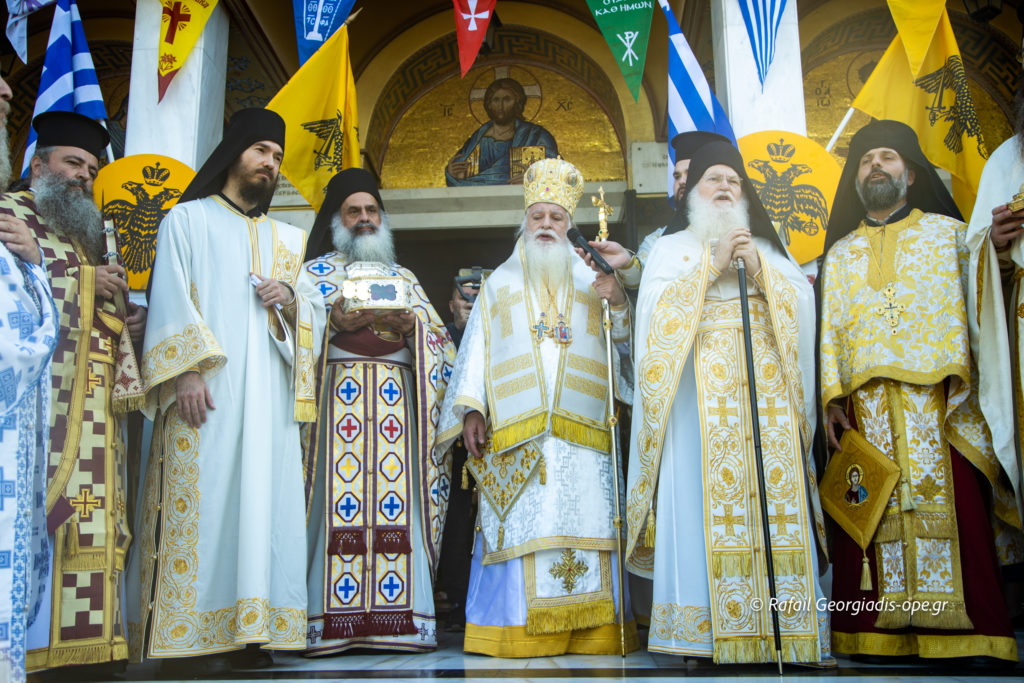 Η Αθήνα τιμά τον Ιερό Χρυσόστομο για πρώτη φορά με την παρουσία της Τιμίας Κάρας του (ΦΩΤΟ – ΒΙΝΤΕΟ)