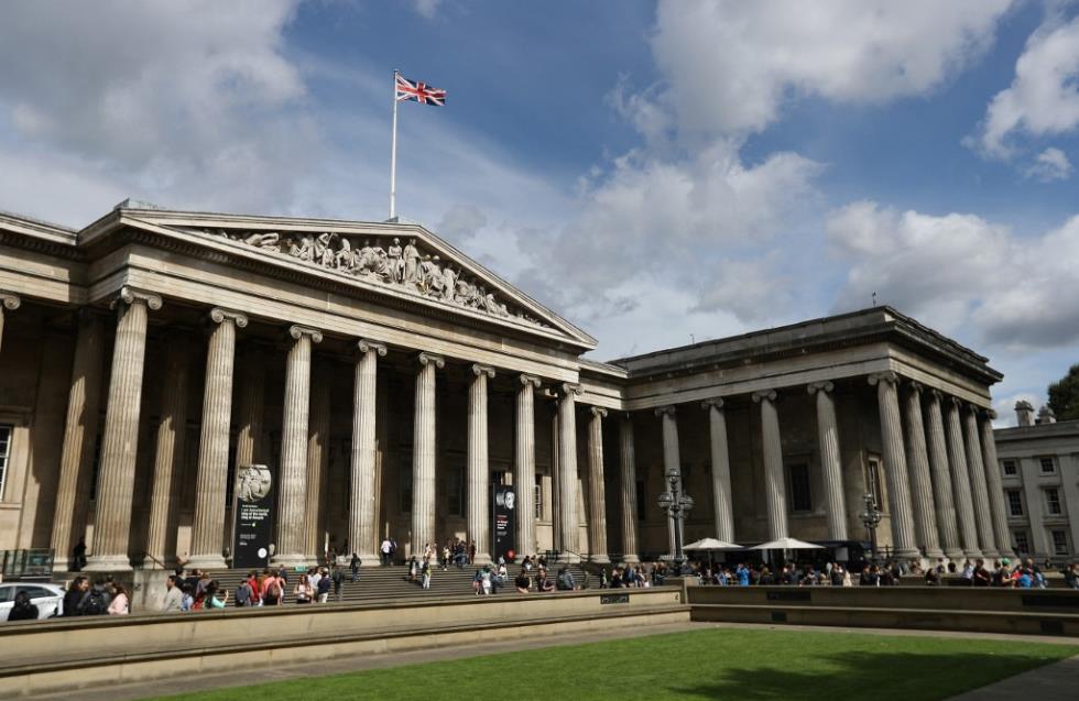 Πρόεδρος του Βρετανικού Μουσείου: Συνεχίζουμε τις συνομιλίες με την Ελλάδα για τα Γλυπτά του Παρθενώνα
