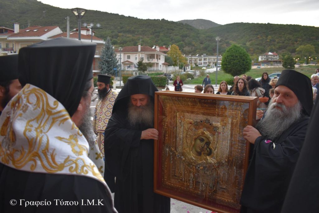 Καστοριά: Υποδοχή της Βηματάρισσας και εορτή των Αγίων Αναργύρων και Ελένης εκ Σινώπης