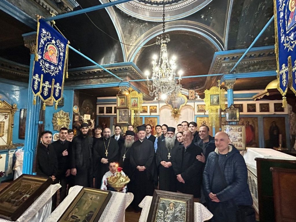 The Athonias Ecclesiastical School visited the Vatopedi Metochion of Galata in Constantinople