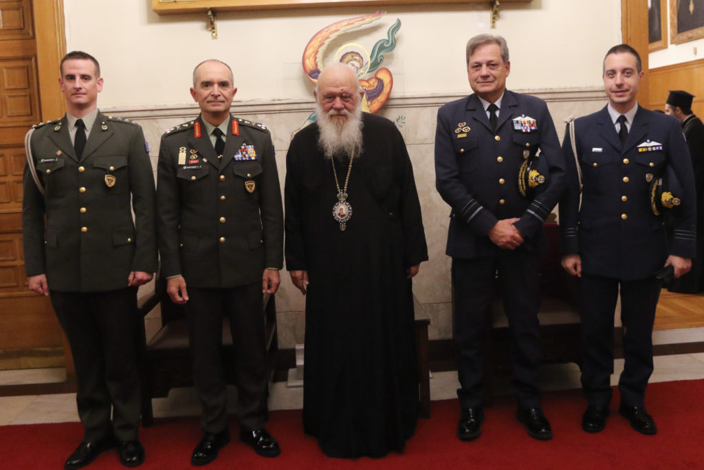 Επίσκεψη των νέων Αρχηγών ΓΕΣ και ΓΕΑ στον Αρχιεπίσκοπο Ιερώνυμο