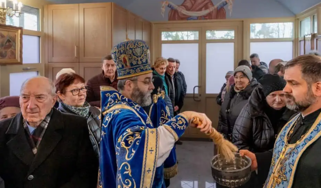Archbishop of Białystok celebrates Divine Liturgy and Consecration at renovated Church