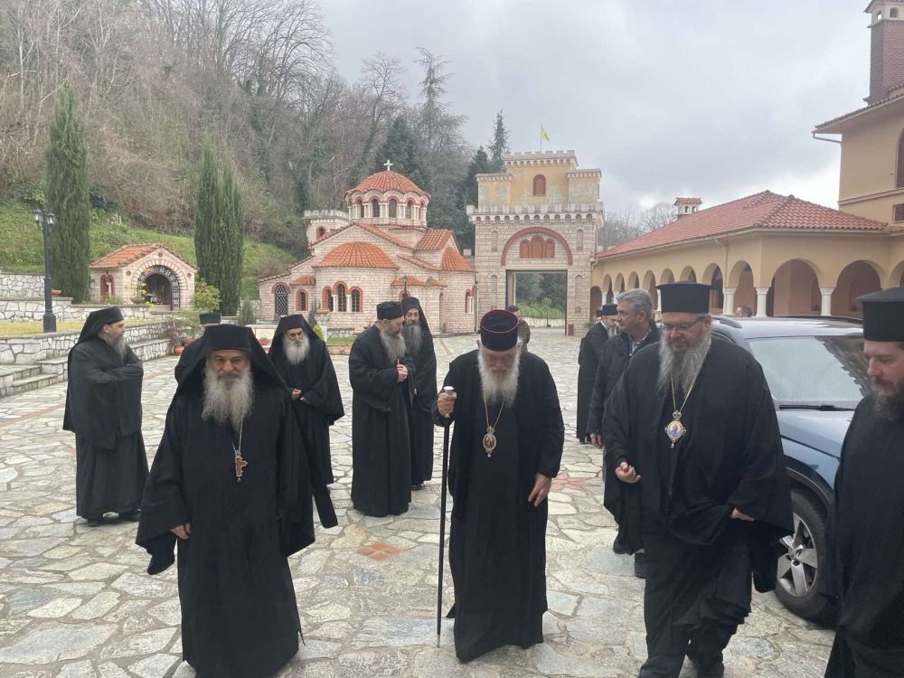 Ο Αρχιεπίσκοπος Αθηνών στην Ιερά Κομνήνειο Μονή Κοιμήσεως Θεοτόκου και Αγίου Δημητρίου Στομίου