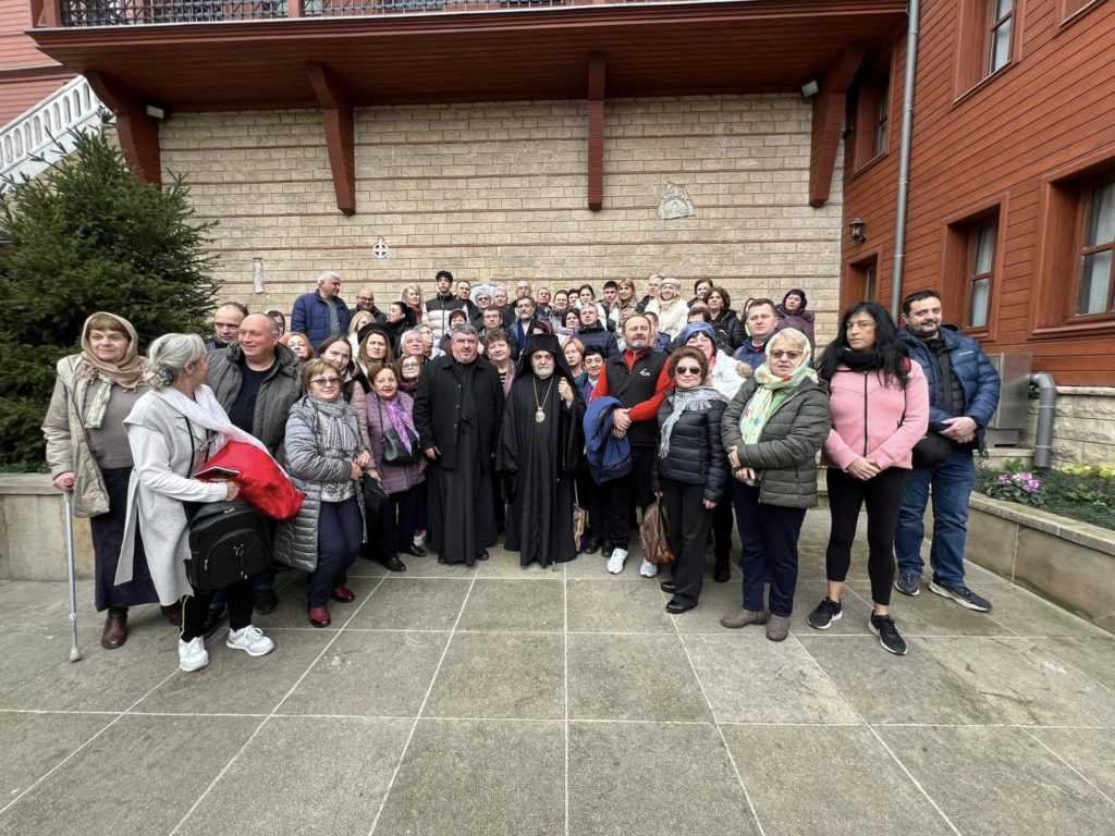 Group of pilgrims from Romania visit the Phanar