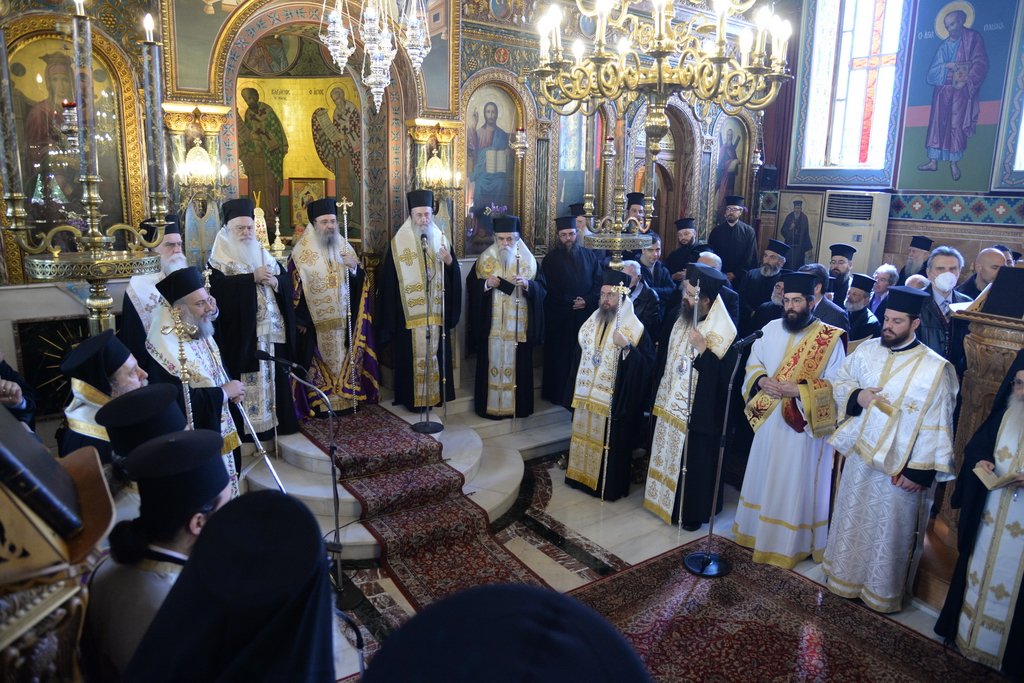 Metropolitan Chrysostomos of Patras presided over funeral service of the late Bishop Ierotheos of Efkarpia