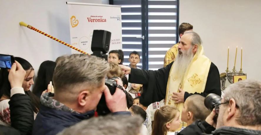 Metropolitan Teofan officiates Blessing service of the first social hospital in Romania