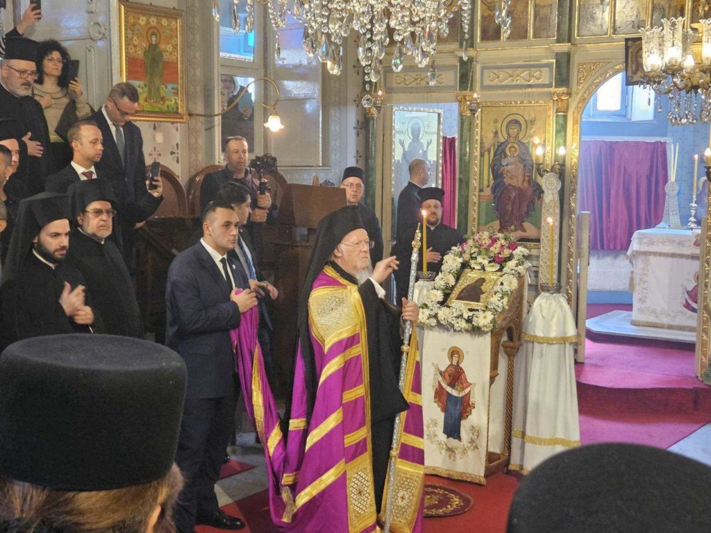 Ο Οικουμενικός Πατριάρχης στην Παναγία των Βλαχερνών για τους Γ’ Χαιρετισμούς