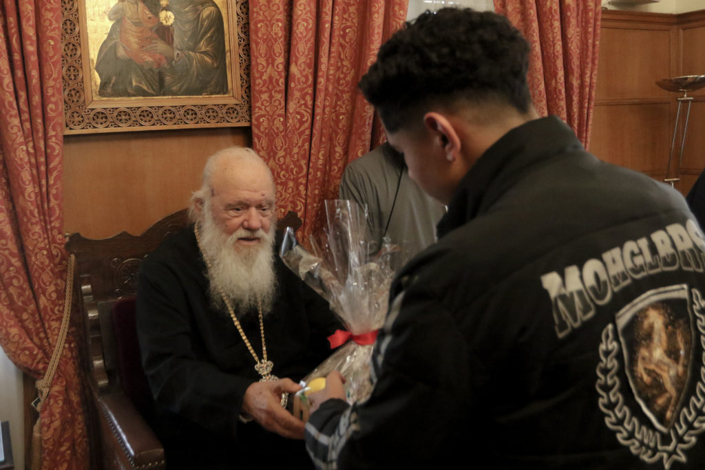Ο Αρχιεπίσκοπος Αθηνών υποδέχθηκε τον Μητροπολίτη Ιλίου και ασυνόδευτα χριστιανόπουλα προσφυγόπουλα