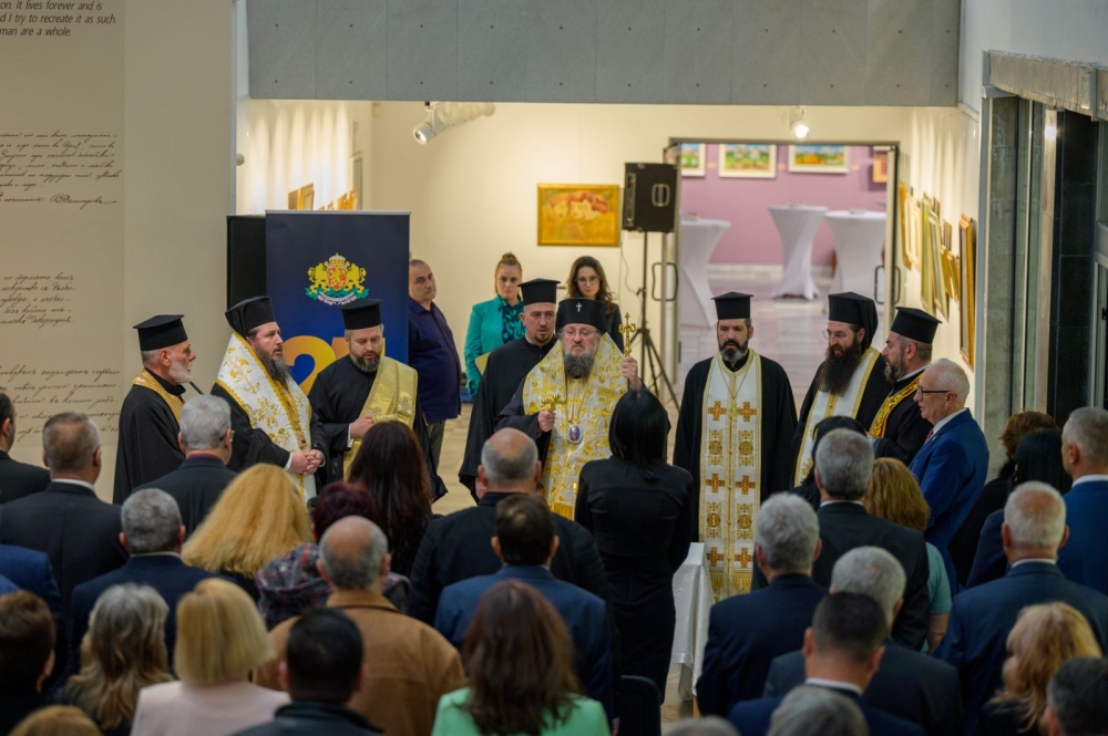 Негово Високопреосвещенство Митрополит Григорий взе участие в празника на Областна администрация – Кюстендил