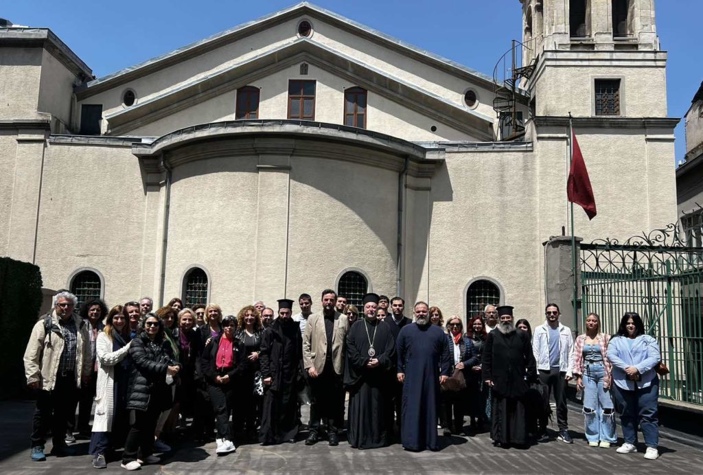 Φοιτητές και εκπαιδευτικοί του Τμήματος Θεολογίας της Θεολογικής Σχολής του ΕΚΠΑ στην Κωνστανινούπολη