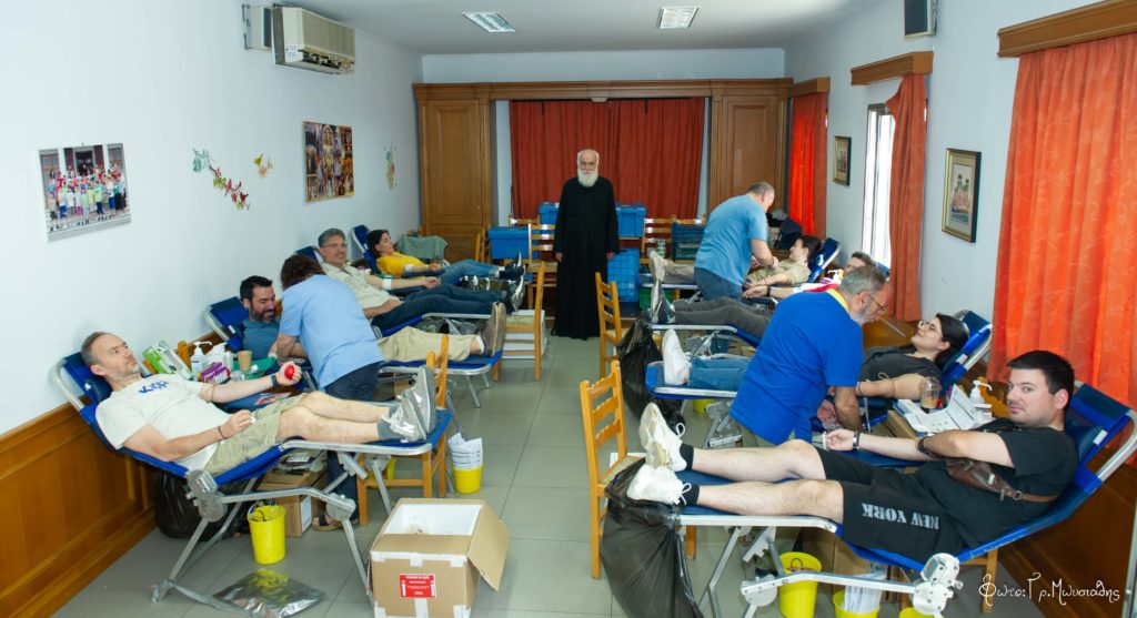 Εβδομήντα φιάλες αίματος συγκεντρώθηκαν από την Εθελοντική Αιμοδοσία στον Ι.Ν. Αγίου Νικολάου Καλλιθέας