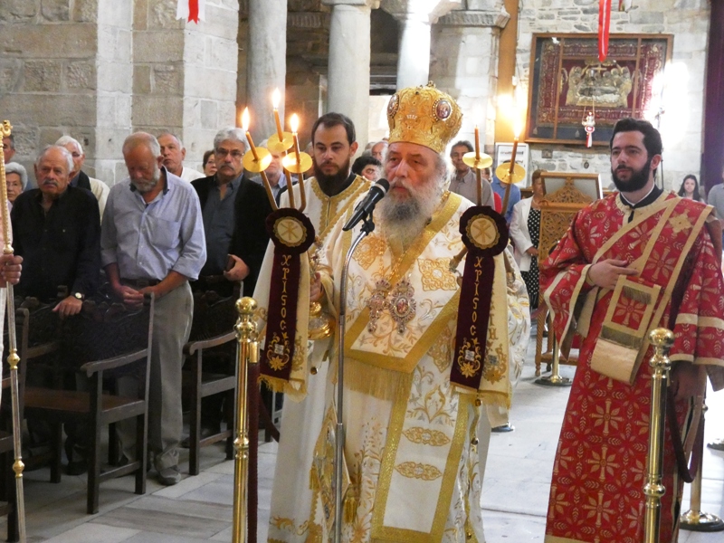 Η εορτή των Αγίων Κωνσταντίνου και Ελένης στην Παναγία Εκατονταπυλιανή της Πάρου