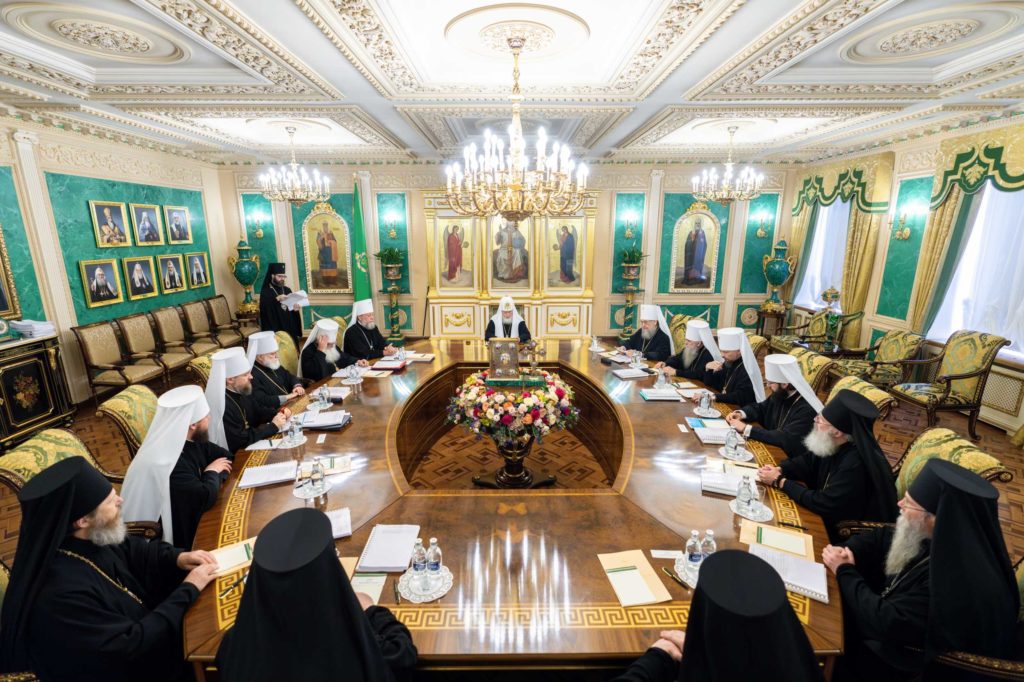 Το Πατριαρχείο Μόσχας διακόπτει την κοινωνία με Ιεράρχες του Πατριαρχείου Βουλγαρίας