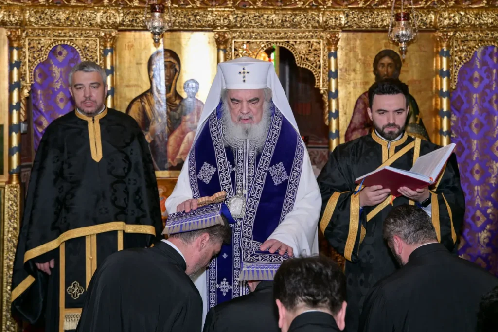 Hirotesii la Reședința Patriarhală: Preotul trebuie să fie ca un medic, spune Patriarhul Daniel