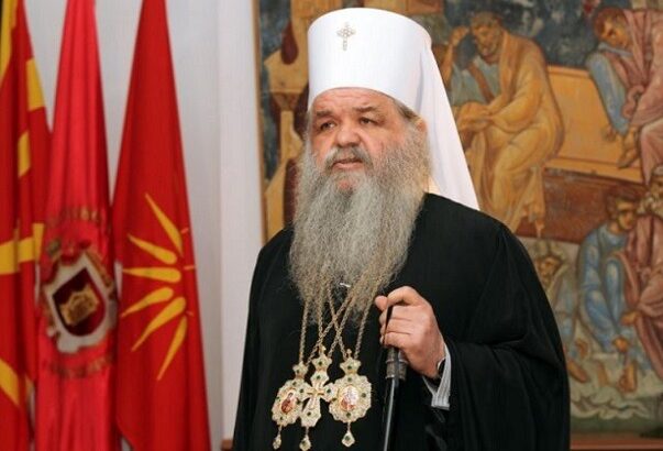 Ανυποχώρητος στον όρο “Μακεδονική” ο Αχρίδος Στέφανος – Εγκλωβισμένη στα γρανάζια του εθνικισμού η Εκκλησία στα Σκόπια