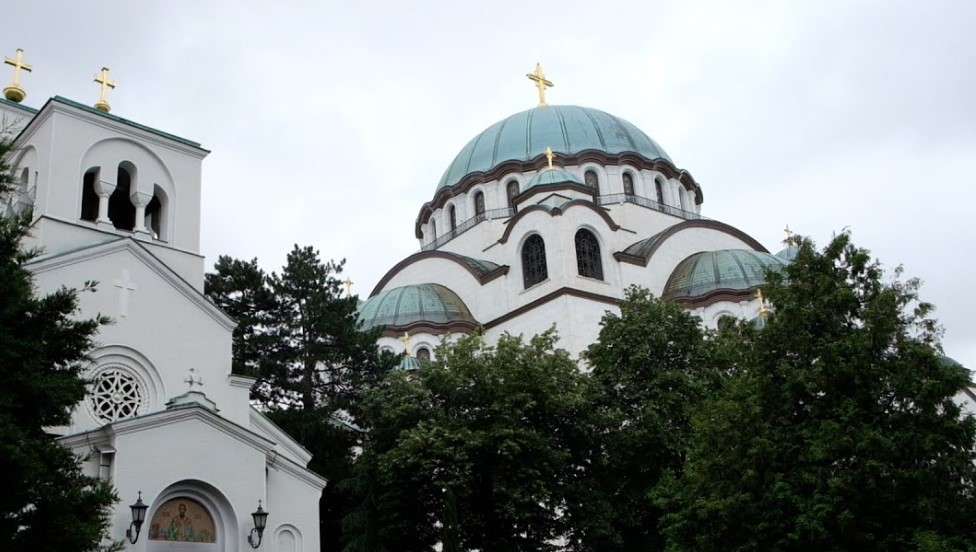 Ήχησαν οι καμπάνες των ναών στη Σερβία για τη διακήρυξη του ΟΗΕ για την Σρεμπρένιτσα