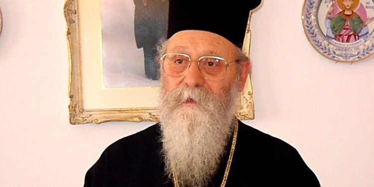 The body of the late former Metropolitan Agathonikos of Kitros, was placed for public veneration
