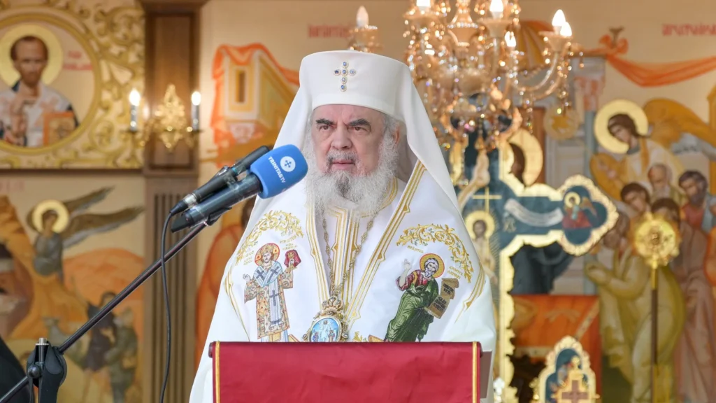 Patriarhul Daniel explică de ce eroii naționali sunt pomeniți de Înălțarea Domnului