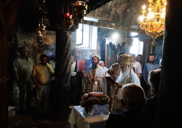 Μητρόπολη Αργυροκάστρου: Εορτή του Αγίου Πνεύματος στην Μονή της Πέπελης