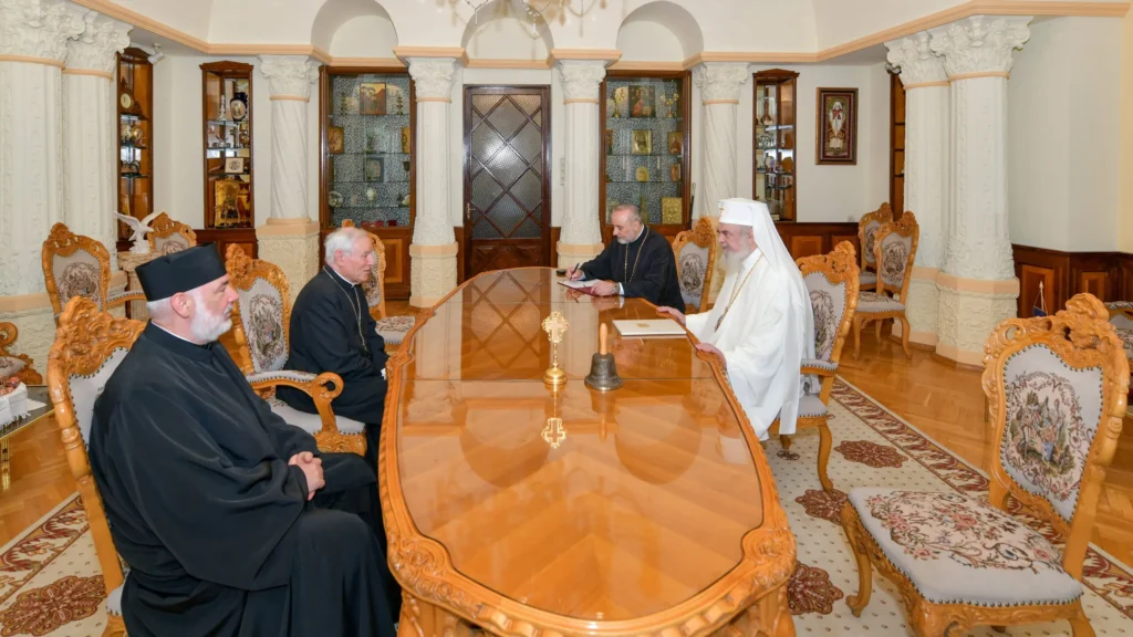 Episcopul romano-catolic emerit de Padova, Antonio Mattiazzo, a vizitat Patriarhia Română