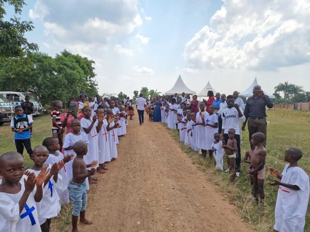 Baptisms of 100 newly illumined Orthodox Christians in Uganda