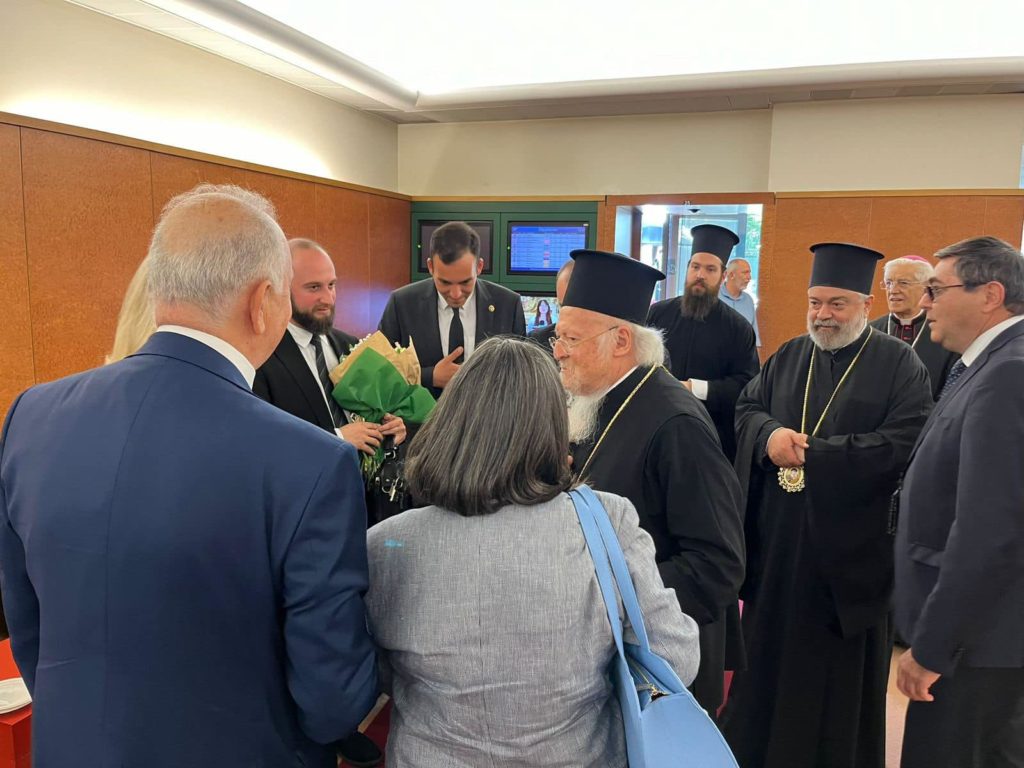 Η υποδοχή του Οικουμενικού Πατριάρχη στο αεροδρόμιο του Μιλάνου