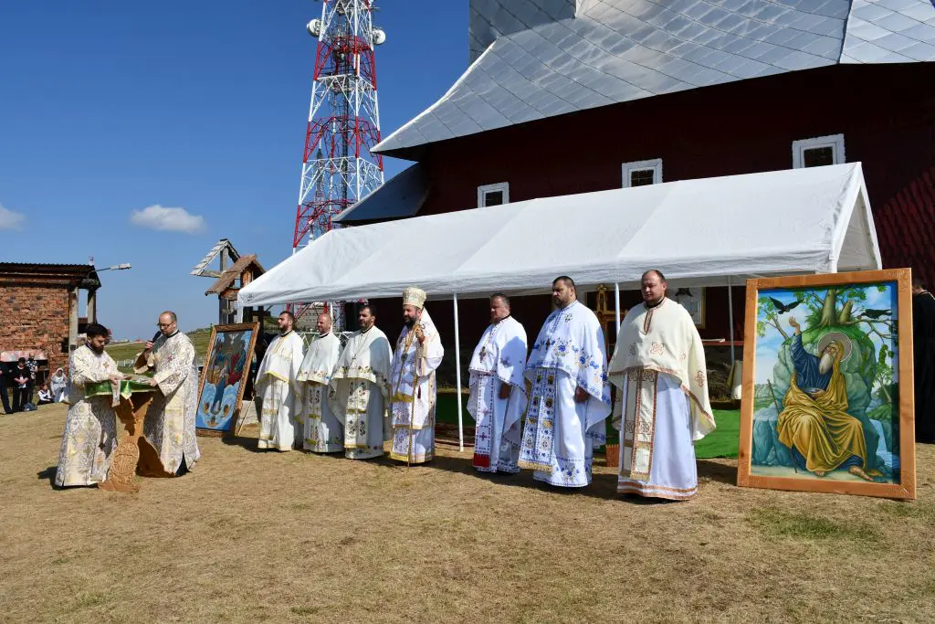 Episcopul Lucian al Caransebeșului va participa la pelerinajul de pe Muntele Semenic