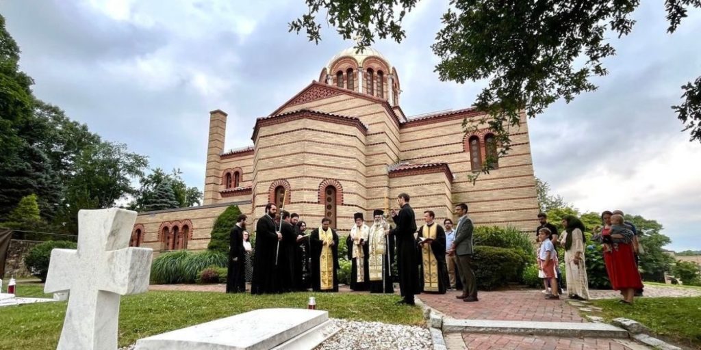 Το Ελληνικό Κολλέγιο Τιμίου Σταυρού υποδέχτηκε τον Μητροπολίτη Ντένβερ