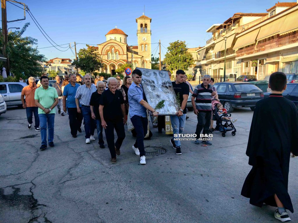 Τα Εγκώμια της Θεοτόκου στην Αγία Τριάδα (Μέρμπακα) Αργολίδας