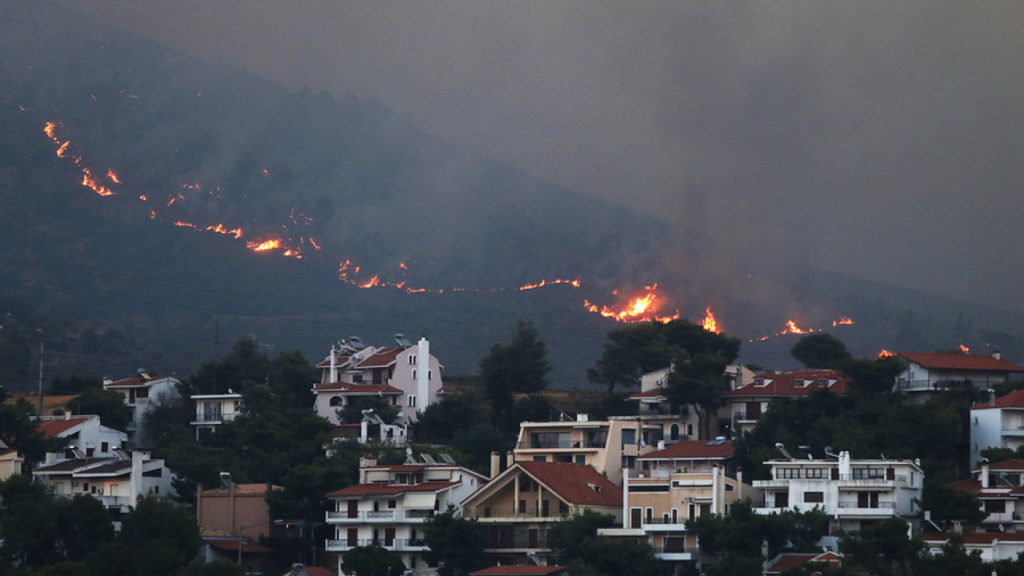 Η δήμαρχος Πεντέλης για τη φωτιά στην περιοχή και στη Μονή Πεντέλης