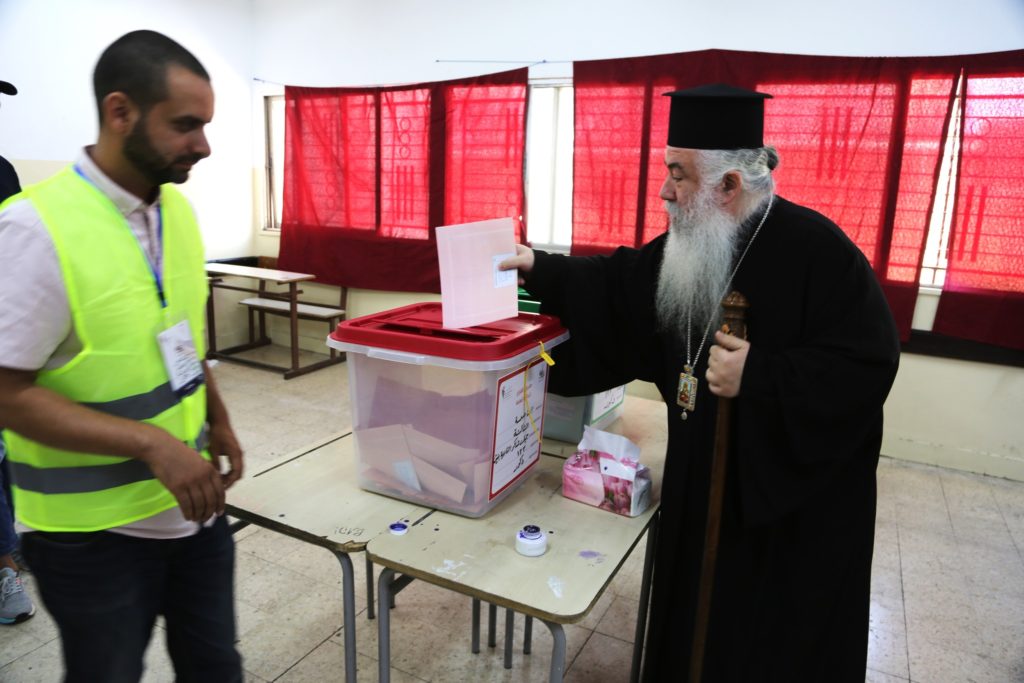 Ιορδανία: Ο Αρχιεπίσκοπος Κυριακουπόλεως άσκησε το εκλογικό του δικαίωμα στις βουλευτικές εκλογές