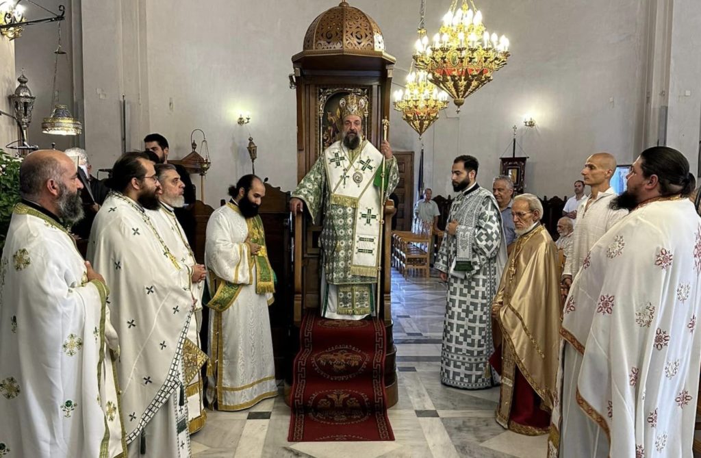 Εορτή της Παγκοσμίου Υψώσεως του Τιμίου Σταυρού στη Σαντορίνη