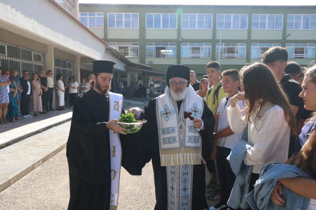 Αγιασμοί για τη νέα σχολική χρονιά από τον Διδυμοτείχου Δαμασκηνό