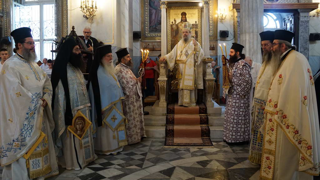 Πατρών Χρυσόστομος: «Ποία δώρα να προσφέρωμε στην Πανακήρατο Κόρη του Ιωακείμ και της Άννης;»