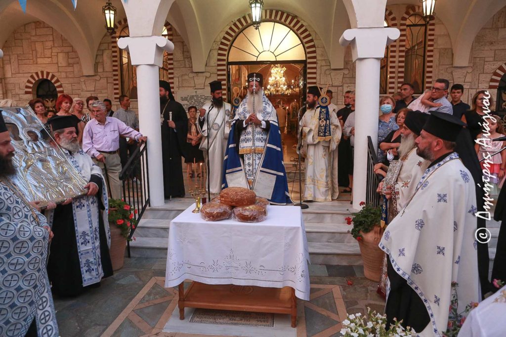 Φθιώτιδος Συμεών: «Η Παναγία μας ανορθώνει τον άνθρωπο» 