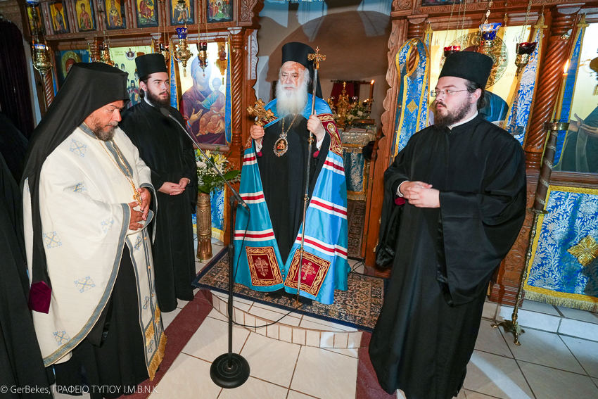 Εσπερινός Γενεθλίου Θεοτόκου στην Ι. Μονή Παναγίας Καλλίπετρας