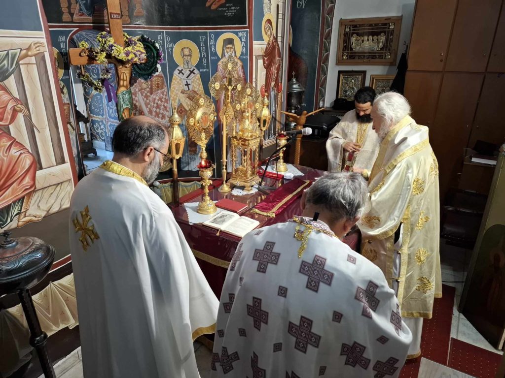 Κυριακή μετά την Ύψωση στον Ι.Ν. Κοιμήσεως της Θεοτόκου στα Μανίκια – Κονιστρών