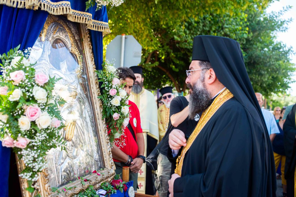 Αναχώρησε για το μοναστήρι της η Ιερά Εικόνα της Παναγίας της Δημιοβίτισσας