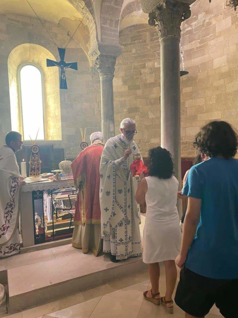 Italy: The First Orthodox Divine Liturgy after 930 years took place in the Crypt of Saint Nicholas the pilgrim