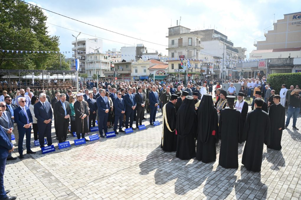 Επιμνημόσυνη δέηση και κατάθεση στεφάνων στο Ηρώο της Ξάνθης για τα 105 έτη από την Απελευθέρωση της πόλης