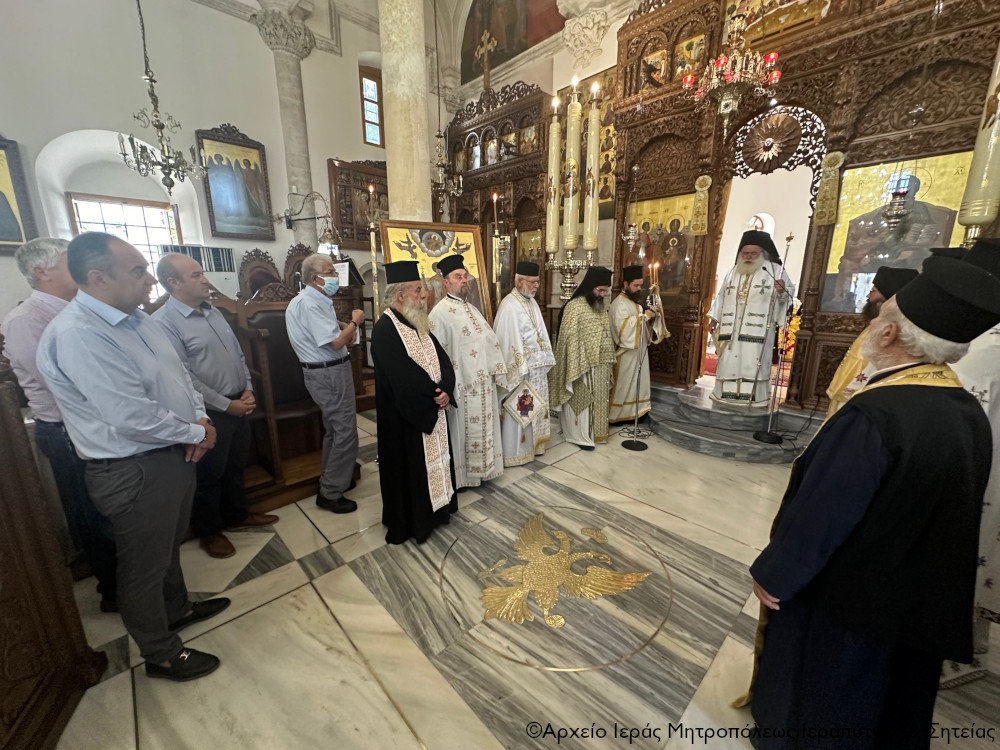 Αρχιερατική Θεία Λειτουργία και ετήσιο μνημόσυνο μακαριστού π. Μιχαήλ Τζώρτζη στην Ιεράπετρα