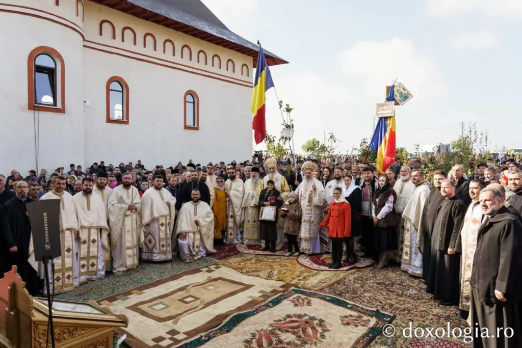 Mitropolitul Teofan a sfințit noua biserică din localitatea nemțeană Mărgineni