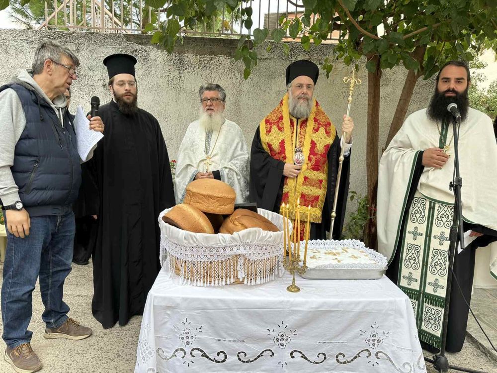 Εσπερινός στο παρεκκλήσιο του Αγίου Γερασίμου στη Μπάρα Τρικάλων