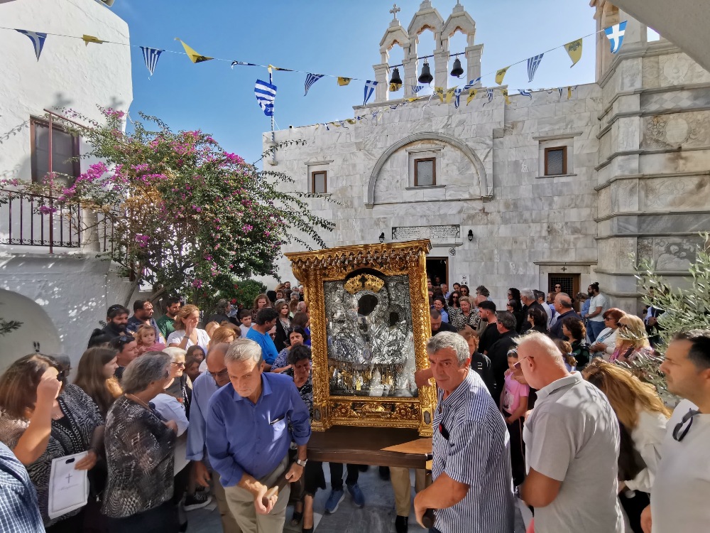 Λιτανεία για την κατάπαυση της ανομβρίας στην Άνω Μερά Μυκόνου