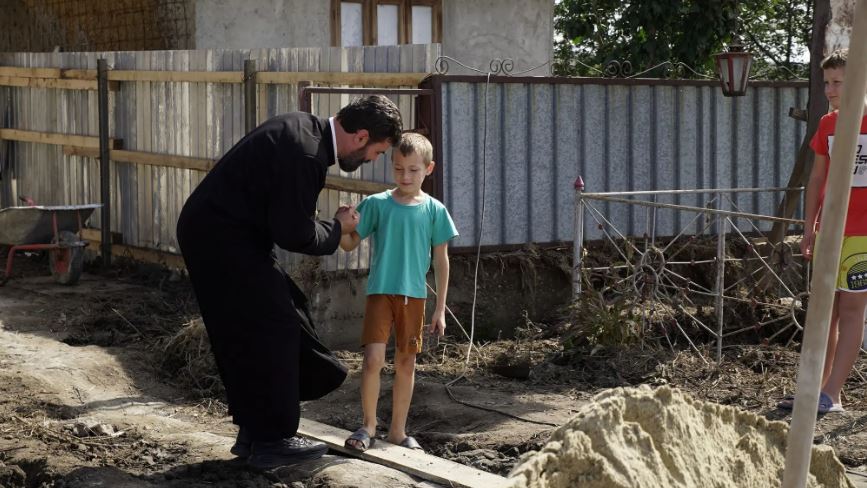 Η Αρχιεπισκοπή Κάτω Δουνάβεως συνεχίζει τις προσπάθειες στήριξης των πληγέντων από τις καταστροφικές πλημμύρες στο Γκαλάτι