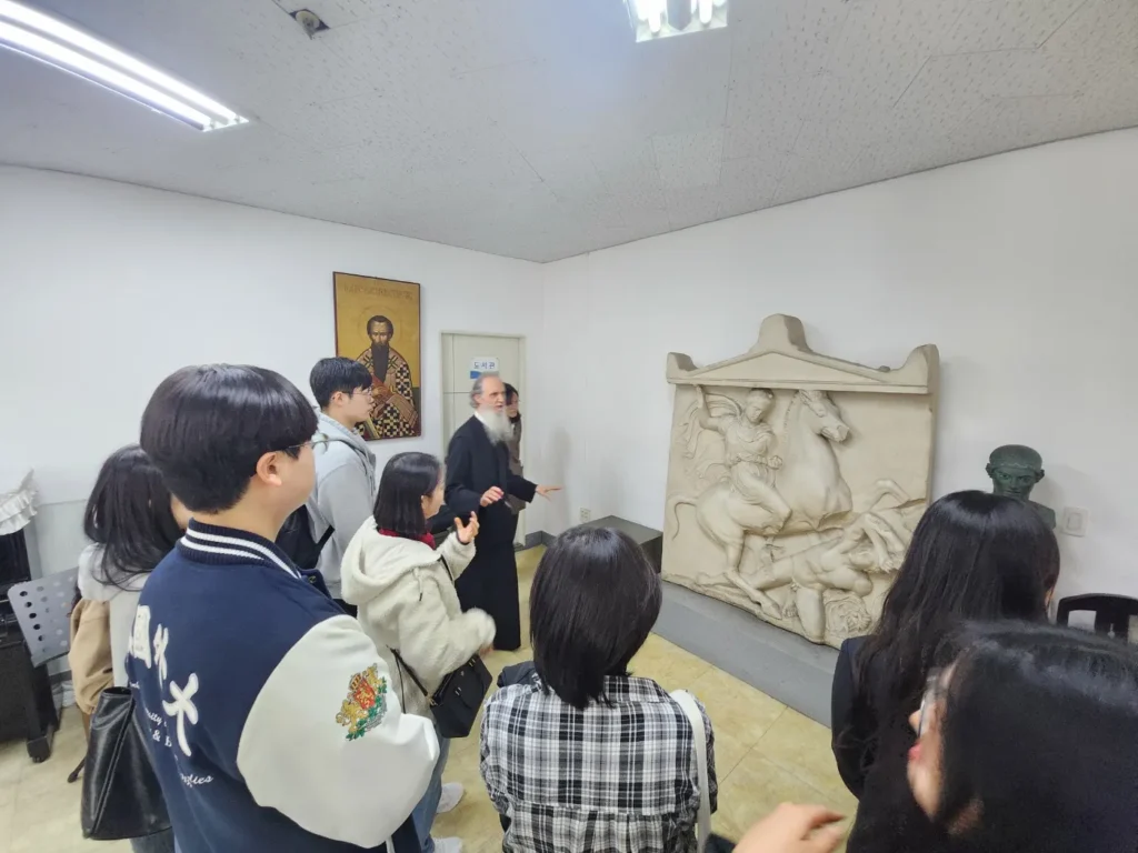 Educational Visit by Students of Hankuk University of Foreign Studies