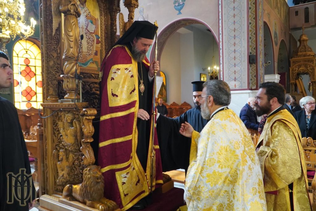 Ο Θεσσαλονίκης Φιλόθεος στη δεύτερη Θεία Λειτουργία στην Ενορία Αγίας Βαρβάρας Τούμπας