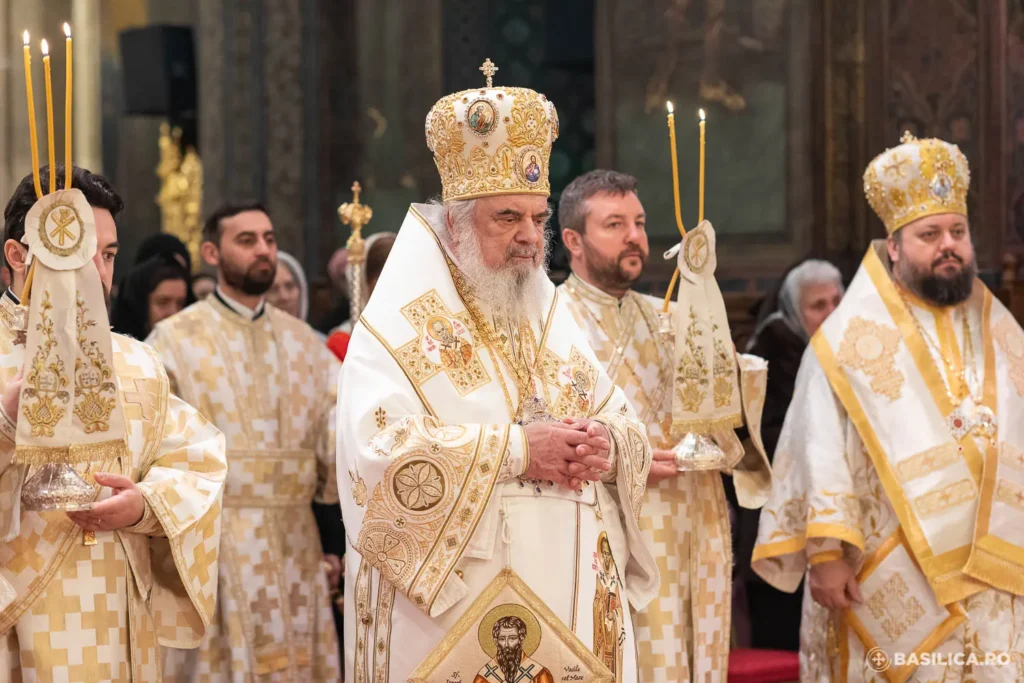 Patriarhul Daniel: Maica Domnului este model de pregătire duhovnicească pentru Nașterea lui Hristos